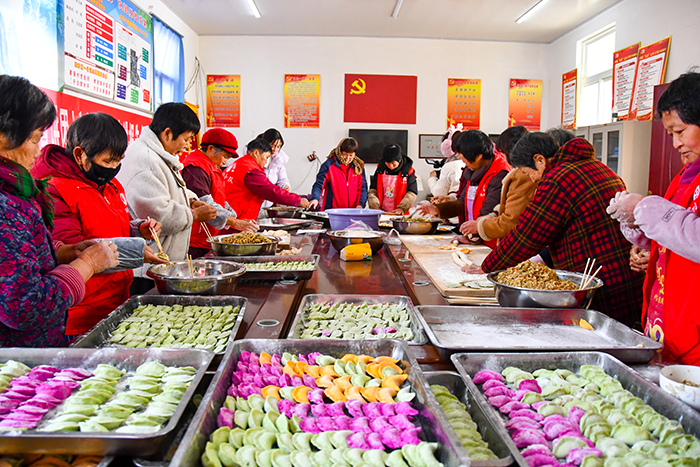 民权县人和镇：铰子飘香迎冬至，共筑和谐邻里情