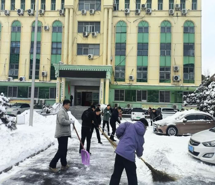 以雪为令 向寒而行 --民权县卫健系统全力保障冰雪天气就医畅通