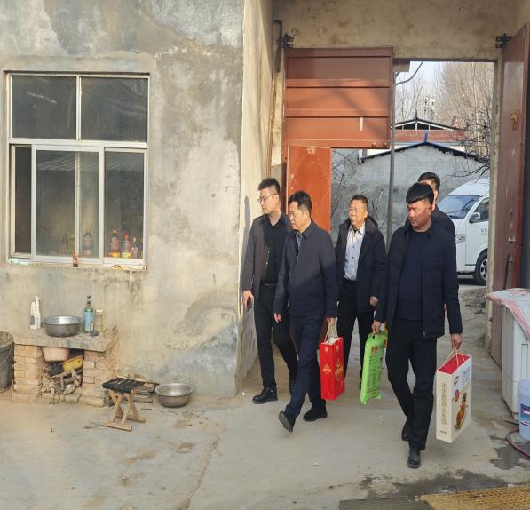 迎新春送祝福入村慰问暖民心 ——民权县卫健委开展新春走访慰问活动