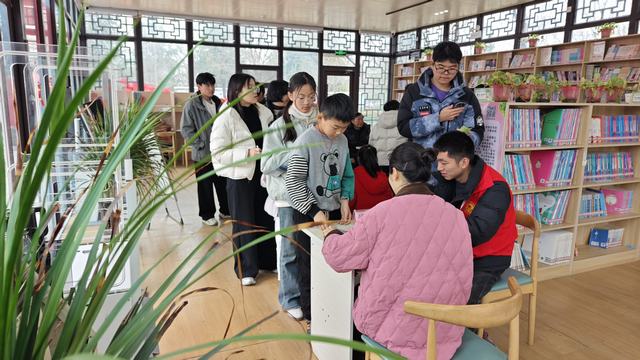 【网络中国节·元宵节】民权县图书馆举办“马跃书香闹元宵”第四届灯谜竞猜活动