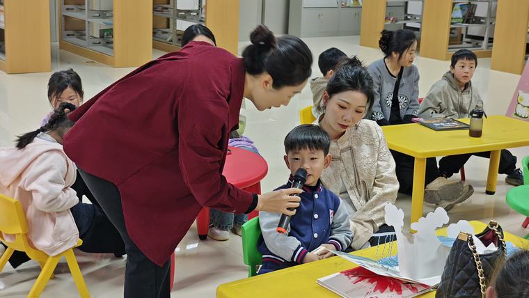 民权县图书馆举办“鸢飞清明，书香寄情”清明节主题阅读活动