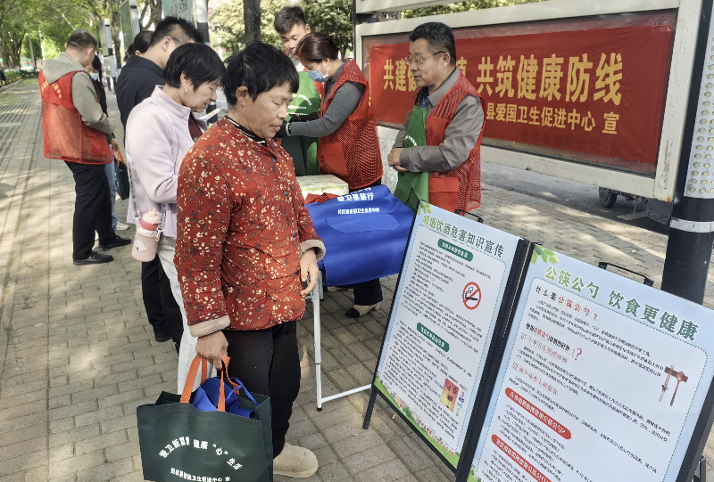 民权县爱国卫生促进中心开展爱国卫生月主题宣传活动