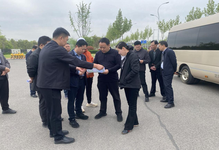 “医”心助力 护航奔跑 --民权县卫健委圆满完成第四届马拉松赛事医疗保障工作