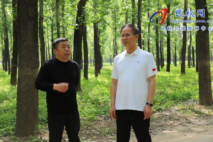 县委副书记、县长王景义开展巡林巡河工作