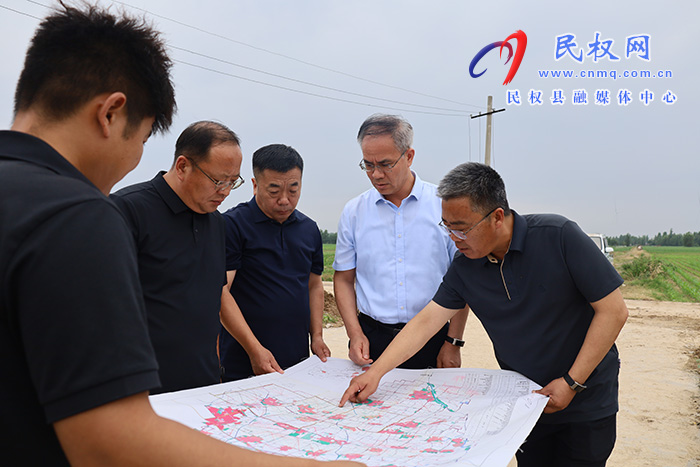 县委副书记、县长王景义调研高标准农田建设 农村集体“三资”和秋作物管理工作