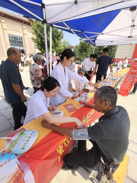 民权县中医院 “三下乡”医护专家团队走进双塔镇秣坡村