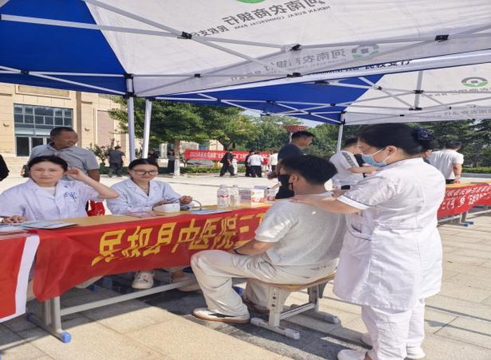 民权县中医院 “三下乡”医护专家团队走进双塔镇秣坡村