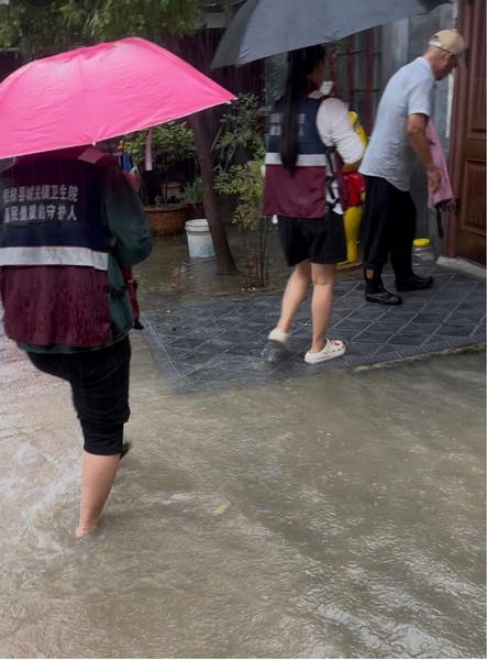 风雨无阻守健康 贴心履约暖民心 ——城关镇卫生院常态化做好老年慢病患者健康随访