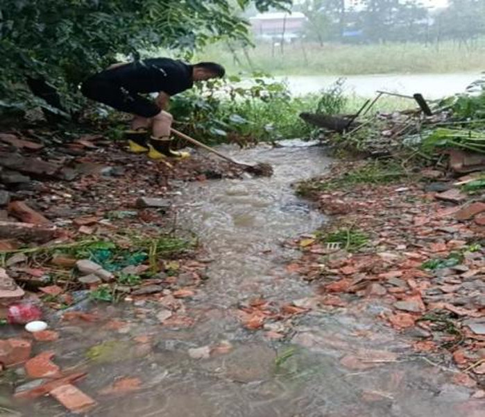 闻“风”而动 逆雨而行 --民权县卫健系统全力迎战台风“白海豚” 筑牢群众健康安全屏障