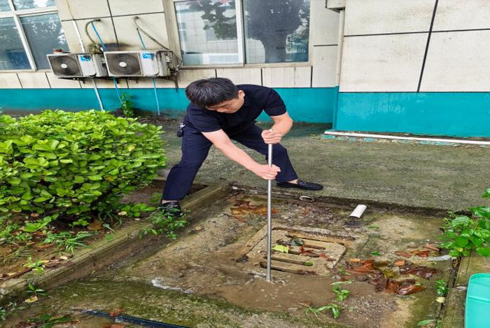 闻“风”而动 逆雨而行 --民权县卫健系统全力迎战台风“白海豚” 筑牢群众健康安全屏障