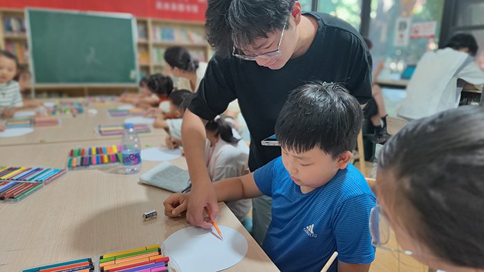 民权县图书馆举办2026年第五期“画从书中来·阅绘悦美”公益绘画培训活动(总第31期) 民权县图书馆举办2026年第五期“画从书中来·阅绘悦美”公益绘画培训活动(总第31期)