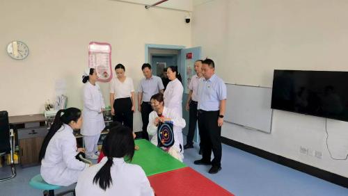 县政府副县长王微到县残联开展工作调研 县政府副县长王微到县残联开展工作调研